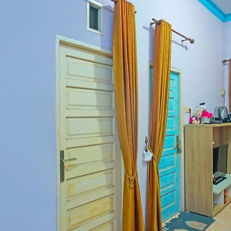 Spot On 92466 Adam Kost Syariahnearwisata Jembatan Barito Hotel Banjarmasin  Buitenkant foto