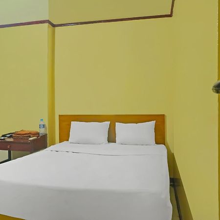 Spot On 92466 Adam Kost Syariahnearwisata Jembatan Barito Hotel Banjarmasin  Buitenkant foto