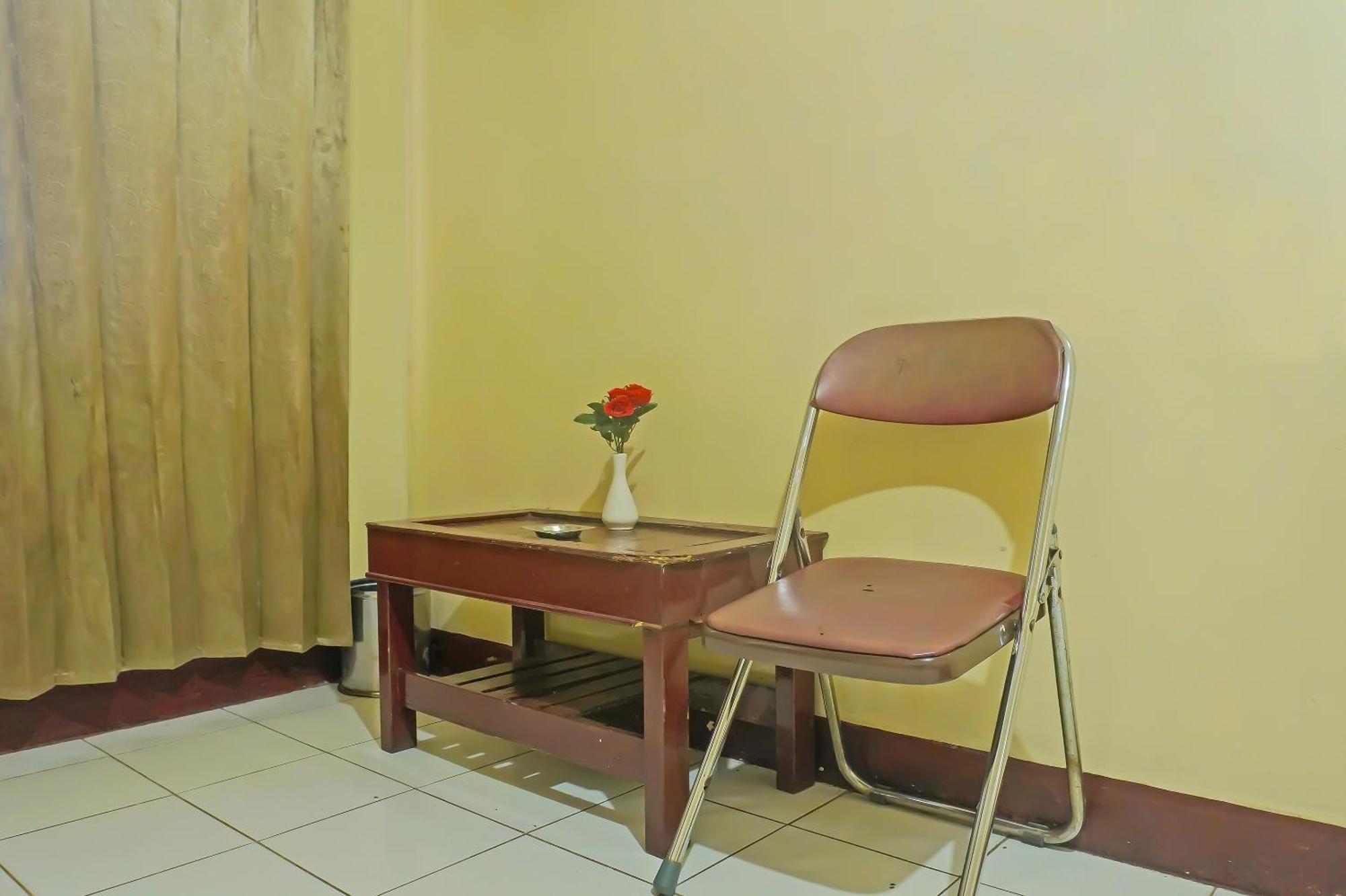 Spot On 92466 Adam Kost Syariahnearwisata Jembatan Barito Hotel Banjarmasin  Buitenkant foto
