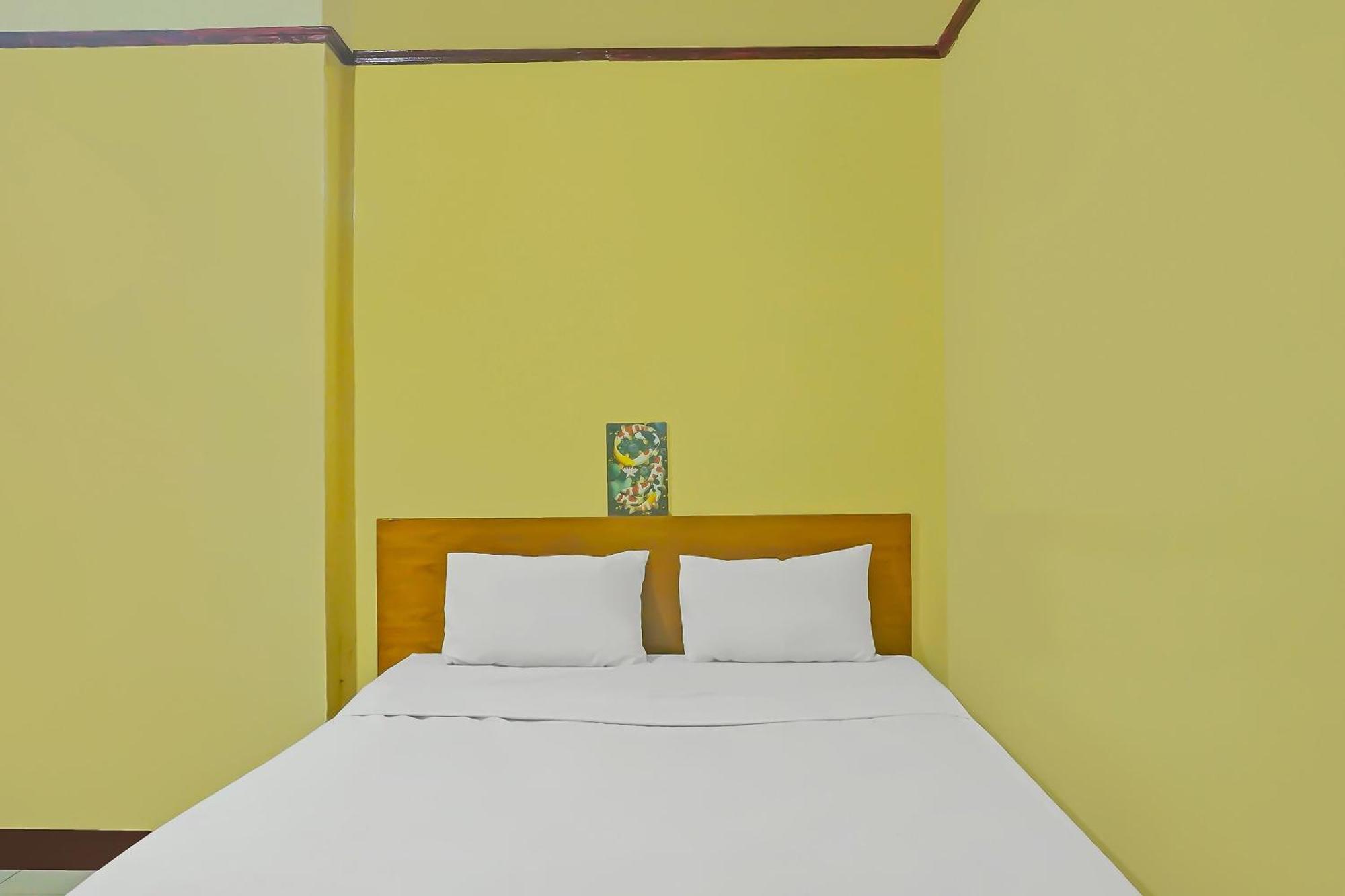 Spot On 92466 Adam Kost Syariahnearwisata Jembatan Barito Hotel Banjarmasin  Buitenkant foto