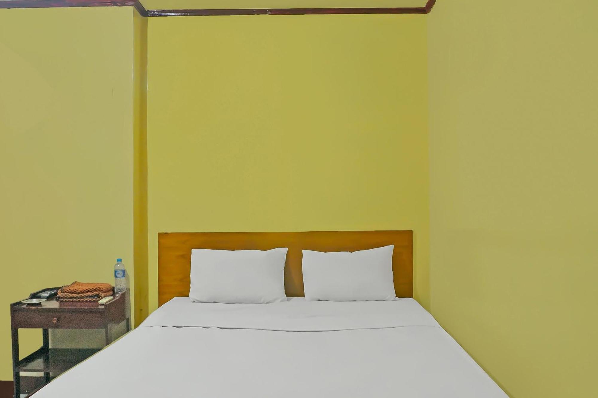 Spot On 92466 Adam Kost Syariahnearwisata Jembatan Barito Hotel Banjarmasin  Buitenkant foto