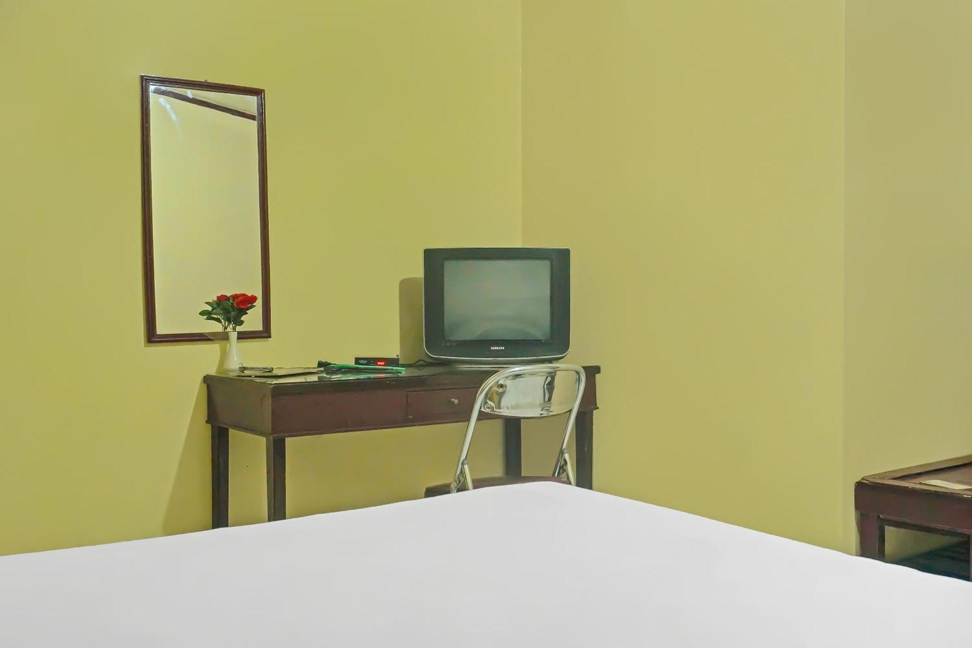 Spot On 92466 Adam Kost Syariahnearwisata Jembatan Barito Hotel Banjarmasin  Buitenkant foto